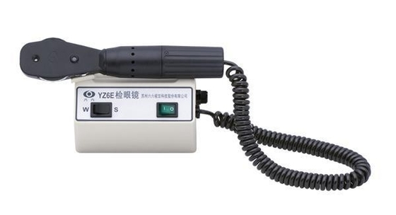 Ophthalmoscope portatif de matériel médical de YZ6E avec l'ampoule d'halogène 6V/5W